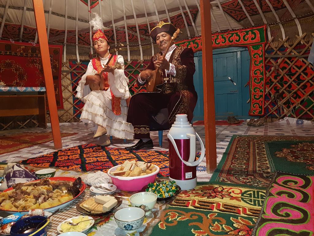 Vast Mongolia Tour & Hostel Ułan Bator Zewnętrze zdjęcie